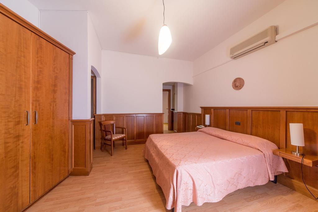 Fara San Martino Hotel Del Camerlengo חדר תמונה