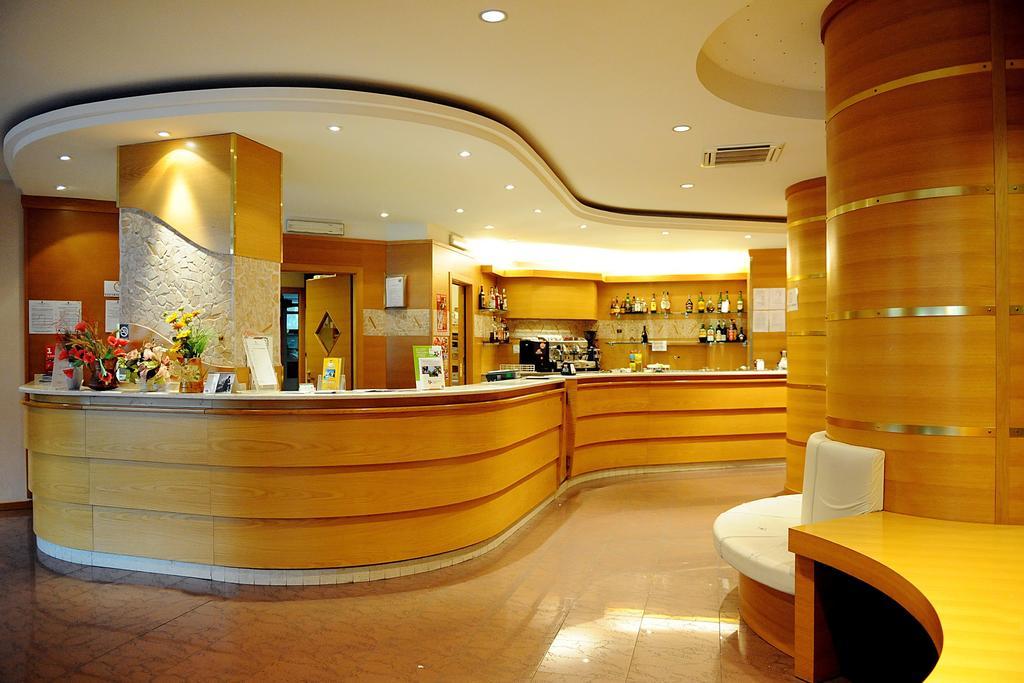 Fara San Martino Hotel Del Camerlengo מראה חיצוני תמונה